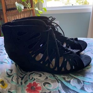 EUC Material Girl Lace Up Black Sandals